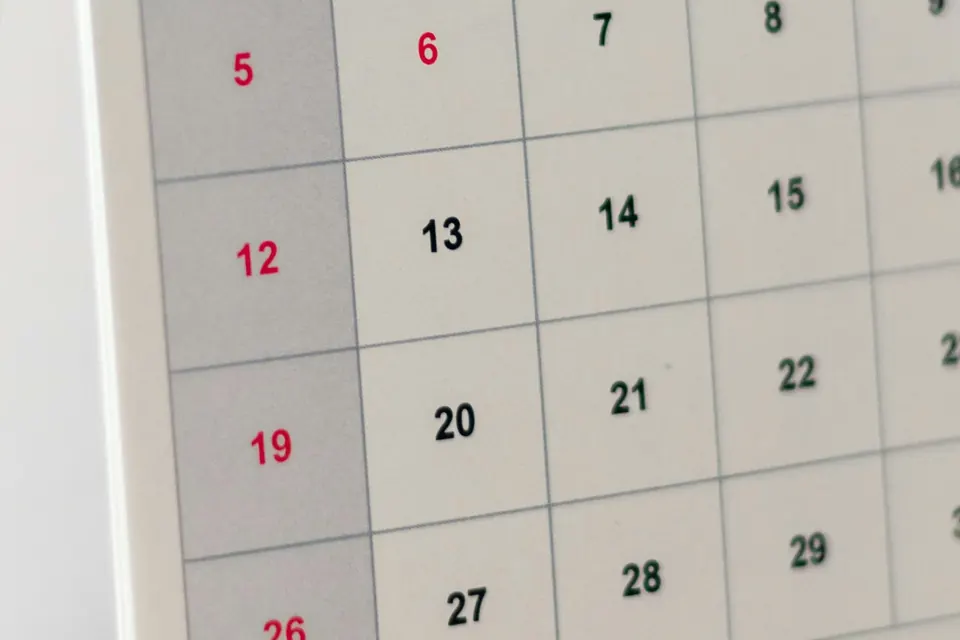 The dated grid of a desk calendar